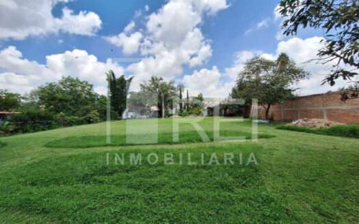 RENTA TERRENO TOLUQUILLA TLAQUEPAQUE