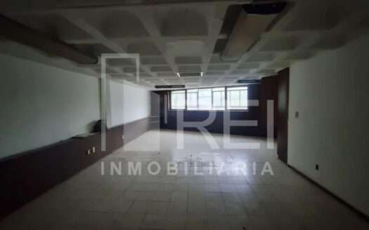 RENTA BODEGA SOBRE CALZADA INDEPENDENCIA GUADALAJARA