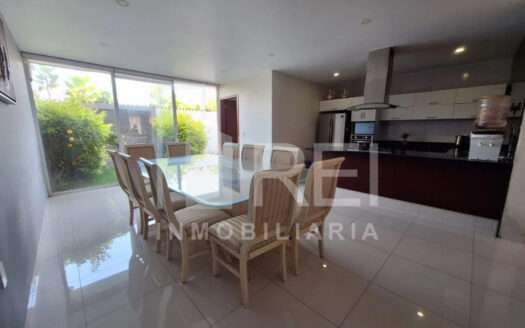 VENTA CASA DENTRO DE COTO CASA FUERTE TLAJOMULCO