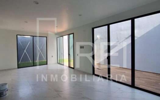 VENTA CASA EN LOS ROBLES RESIDENCIAL ZAPOPAN