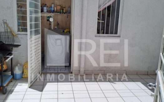 VENTA CASA CON ALBERCA EN LOMA BONITA ZAPOPAN