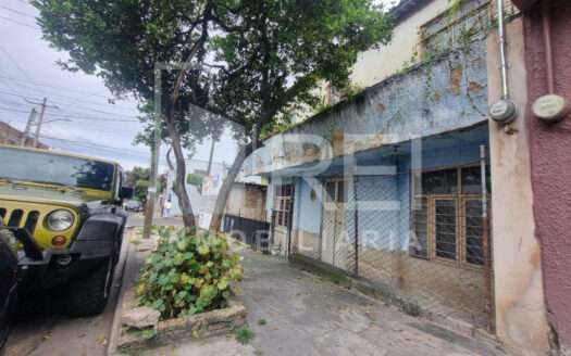 VENTA CASA EN ESQUINA COLONIA POLANCO GUADALAJARA