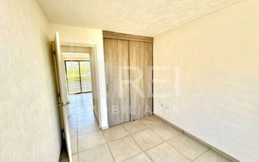 VENTA CASA EN ESQUINA ADAMAR TLAJOMULCO