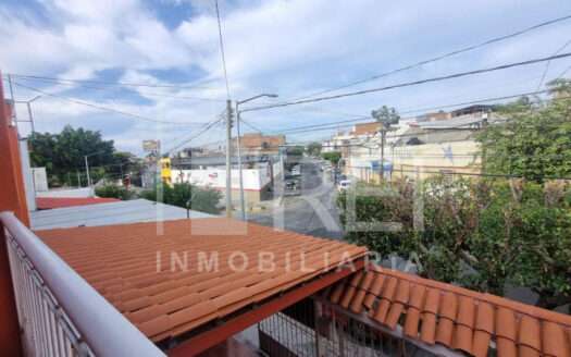 VENTA CASA DUPLEX EN COLONIA MONUMENTAL GUADALAJARA