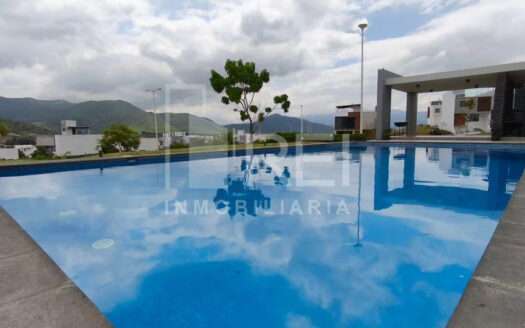 VENTA CASA EN SENDEROS DE MONTE VERDE TLAJOMULCO