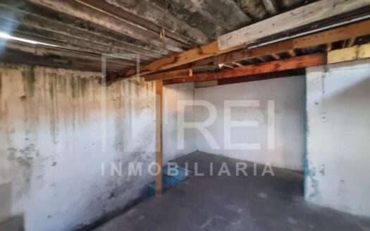 VENTA CASA EN ESQUINA PARA REMODELAR ZONA PANTEON DE MEZQUITAN GUADALAJARA