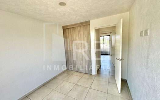 VENTA CASA EN ESQUINA ADAMAR TLAJOMULCO