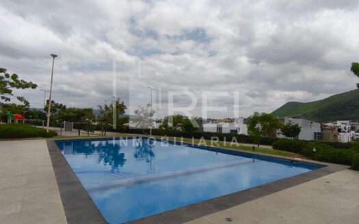 VENTA CASA EN SENDEROS DE MONTE VERDE TLAJOMULCO