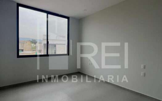 RENTA CASA EN ZOI SANTA ANITA TLAJOMULCO