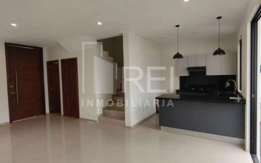 VENTA CASA EN SENDEROS DE MONTE VERDE TLAJOMULCO