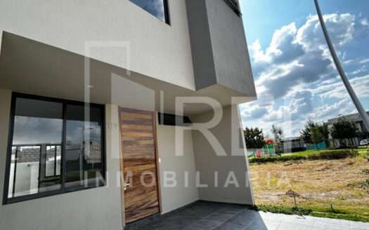 RENTA CASA EN ZOI SANTA ANITA TLAJOMULCO