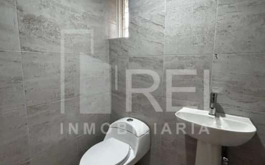 RENTA CASA EN LA ARBOLADA ZAPOPAN