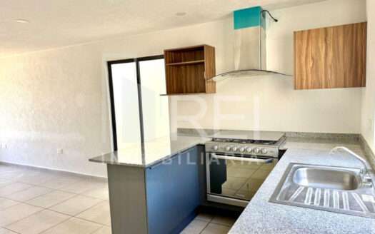 VENTA CASA EN ESQUINA ADAMAR TLAJOMULCO