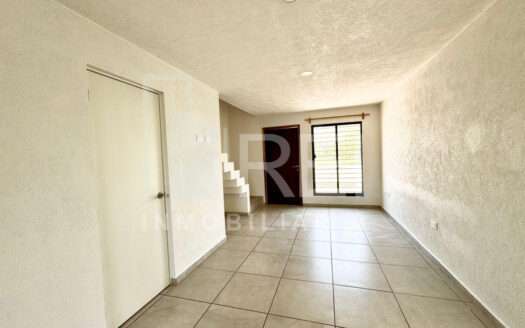 VENTA CASA EN ESQUINA ADAMAR TLAJOMULCO