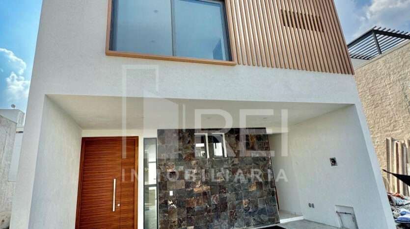 CASA NUEVA EN VENTA PARAJE LAS GRULLAS TLAJOMULCO