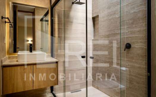 VENTA CASA NUEVA FRENTE A PARQUE COTO TOLEDO EN NUEVA GALICIA RESIDENCIAL