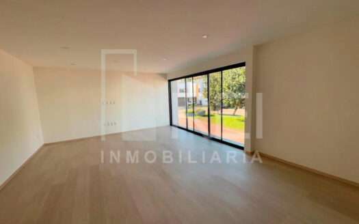 VENTA CASA EXCELENTES TERMINADOS, LA RIOJA, TLAJOMULCO