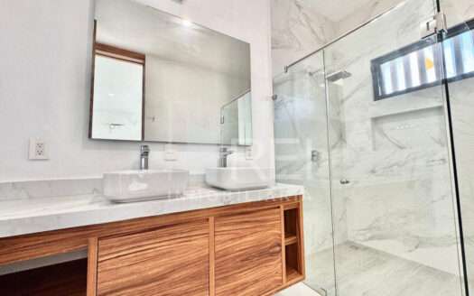 VENTA CASA NUEVA EN PARAJE LAS GRULLAS TLAJOMULCO