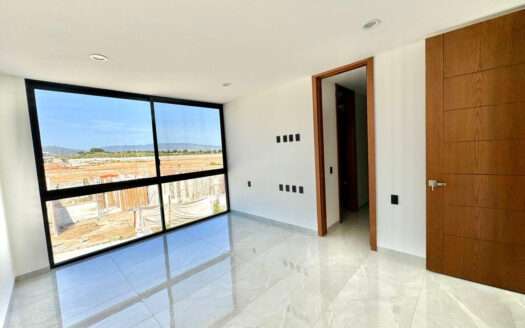 VENTA CON ROOF GARDEN EN SENDEROS DE MONTE VERDE TLAJOMULCO