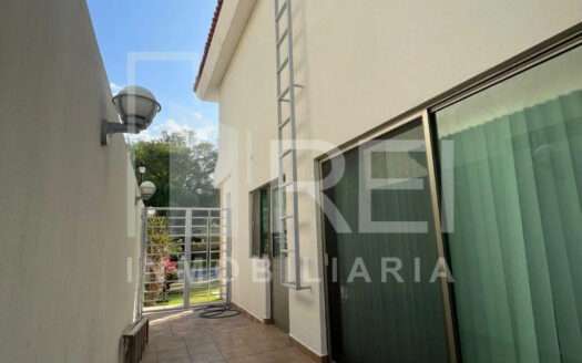 VENTA CASA CONDOMINIO LA JOYA BUGAMBILIAS ZAPOPAN