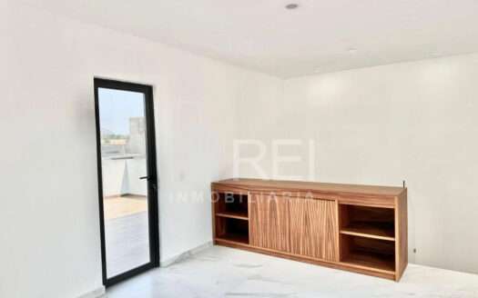 VENTA CASA NUEVA EN PARAJE LAS GRULLAS TLAJOMULCO