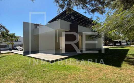 VENTA CASA EN ALHAMABRA ZAPOPAN