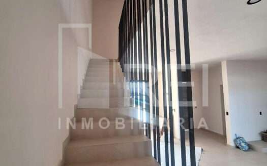 VENTA CASA EN PUNTO SUR ESTE TLAJOMULCO