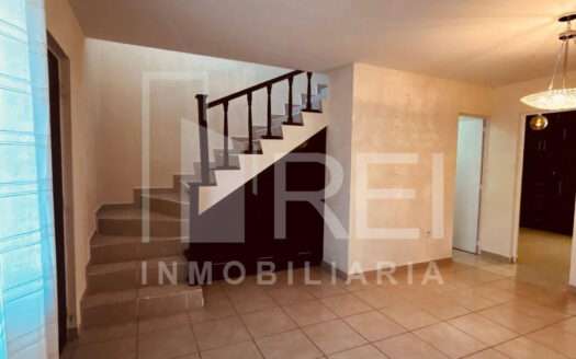 RENTA CASA EN ALTA CALIFORNIA TLAJOMULCO