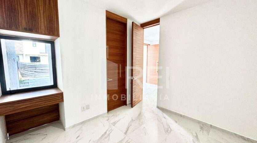 CASA NUEVA EN VENTA PARAJE LAS GRULLAS TLAJOMULCO