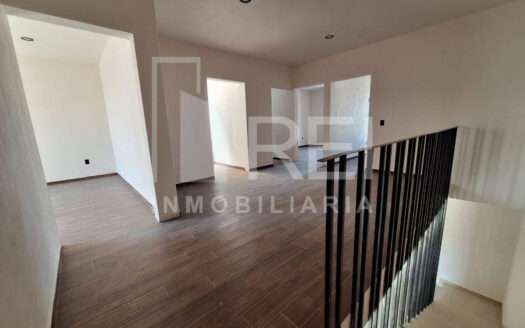 VENTA CASA EN PUNTO SUR ESTE TLAJOMULCO