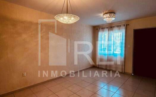 RENTA CASA EN ALTA CALIFORNIA TLAJOMULCO