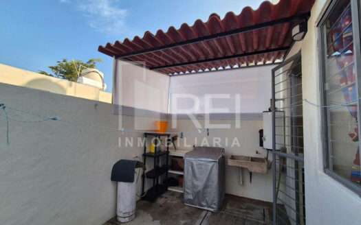 RENTA CASA AMUEBLADA EN COLINAS DE TONALA