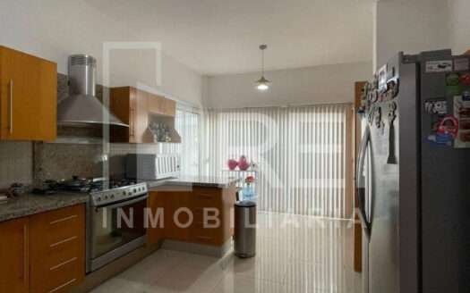 VENTA CASA CONDOMINIO LA JOYA BUGAMBILIAS ZAPOPAN