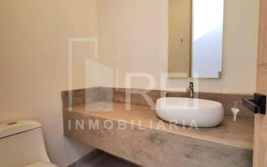 VENTA CASA EN EL PARAJE LAS GRULLAS TLAJOMULCO