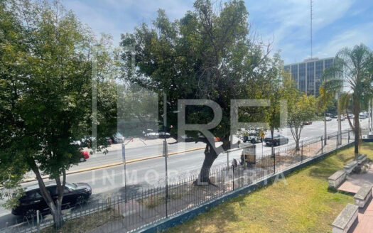 RENTA CASA EN COL. AMERICANA GUADALAJARA