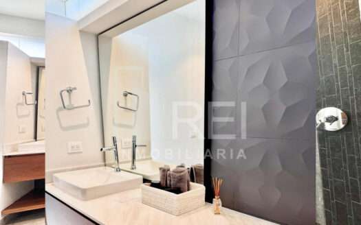 RENTA CASA MODERNA EN BUGAMBILIAS SEGUNDA SECCION ZAPOPAN