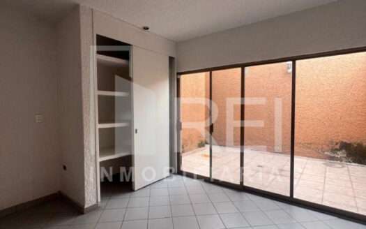 RENTA CASA BUGAMBILIAS 1RA SECC ZAPOPAN