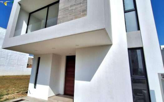 VENTA CASA EN PARAJE LAS GRULLAS RESIDENCIAL TLAJOMULCO