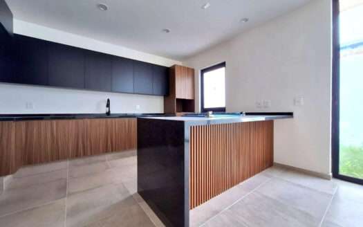 VENTA CASA EN PARAJE LAS GRULLAS RESIDENCIAL TLAJOMULCO