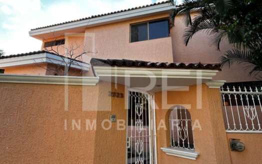 RENTA CASA BUGAMBILIAS 1RA SECC ZAPOPAN