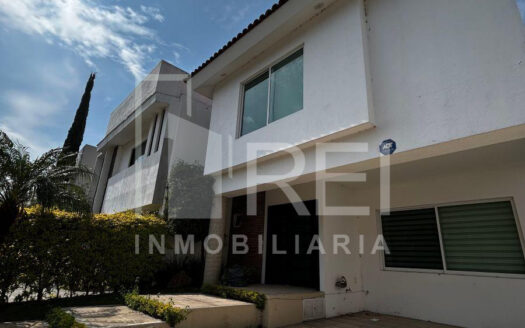 RENTA CASA EL MANANTIAL TLAJOMULCO