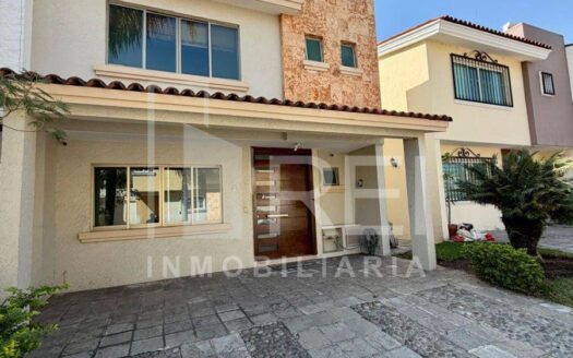 VENTA CASA COTO CORUÑA NUEVA GALICIA TLAJOMULCO