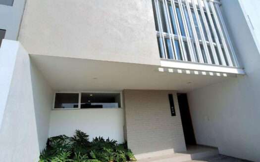 VENTA CASA EN PARAJE LAS GRULLAS RESIDENCIAL TLAJOMULCO