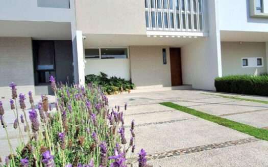 VENTA CASA EN PARAJE LAS GRULLAS RESIDENCIAL TLAJOMULCO