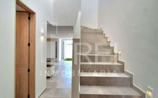 VENTA CASA EN EL PARAJE LAS GRULLAS TLAJOMULCO