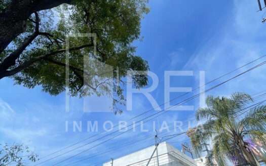 RENTA CASA EN COL. AMERICANA GUADALAJARA