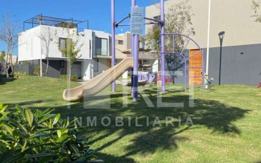 RENTA CASA EN ADAMAR RESIDENCIAL TLAJOMULCO