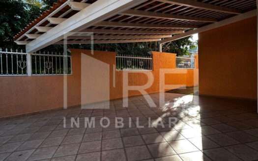 RENTA CASA BUGAMBILIAS 1RA SECC ZAPOPAN