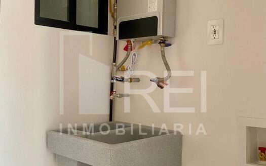 RENTA PENTHOUSE REMODELADO IDEAL PARA OFICINA O HABITACIONAL EN GUADALAJARA CENTRO