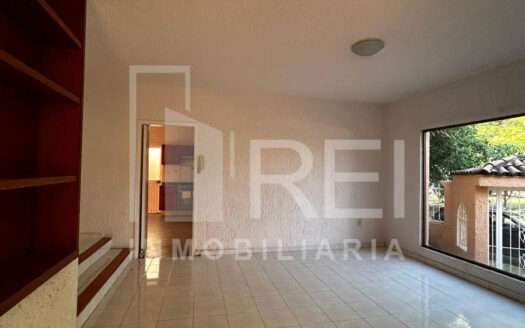 RENTA CASA BUGAMBILIAS 1RA SECC ZAPOPAN